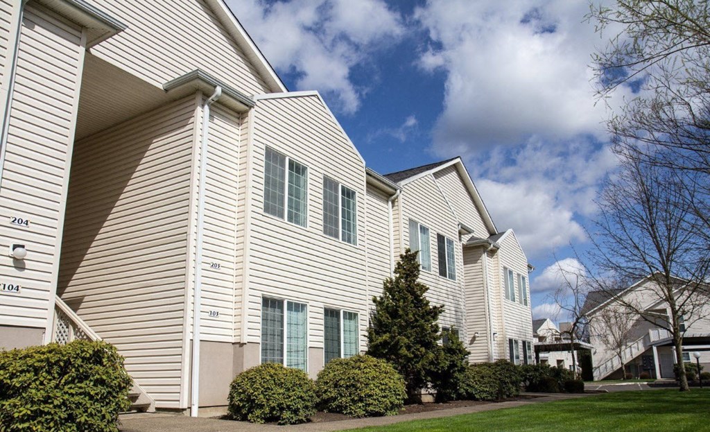 Fountain Valley Apartments, 435 Fountain Valley Way NE, Salem, OR